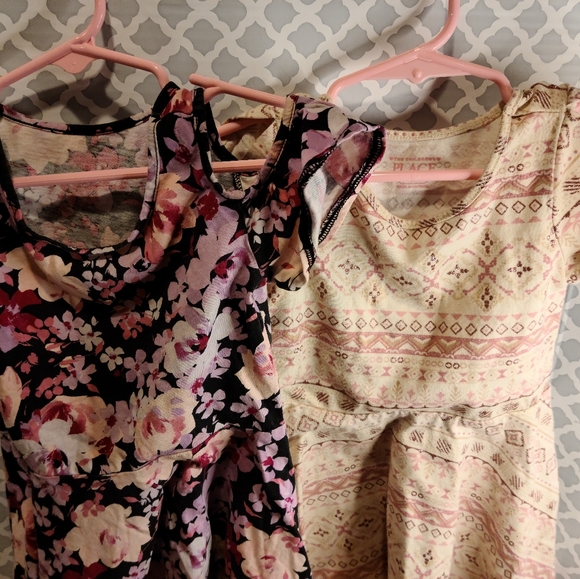 2 dresses - Picture 3 of 9